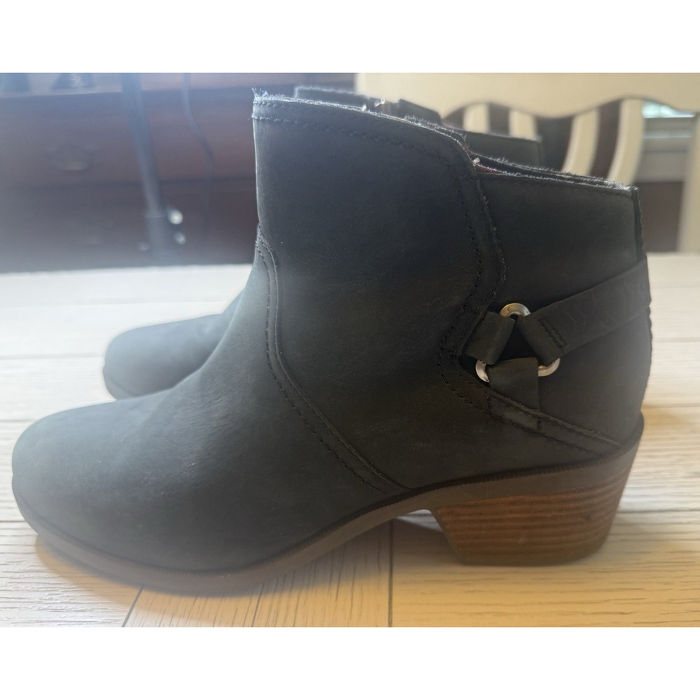 Teva Boots Women's Sz 10 Foxy Black Leather Ankle Boots W/ Zip & 2" Block Heel